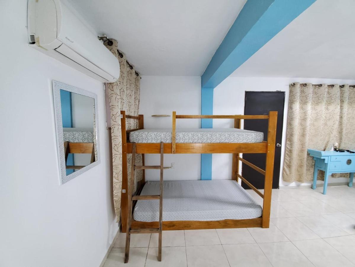 Downtown Hostel Chetumal Bagian luar foto