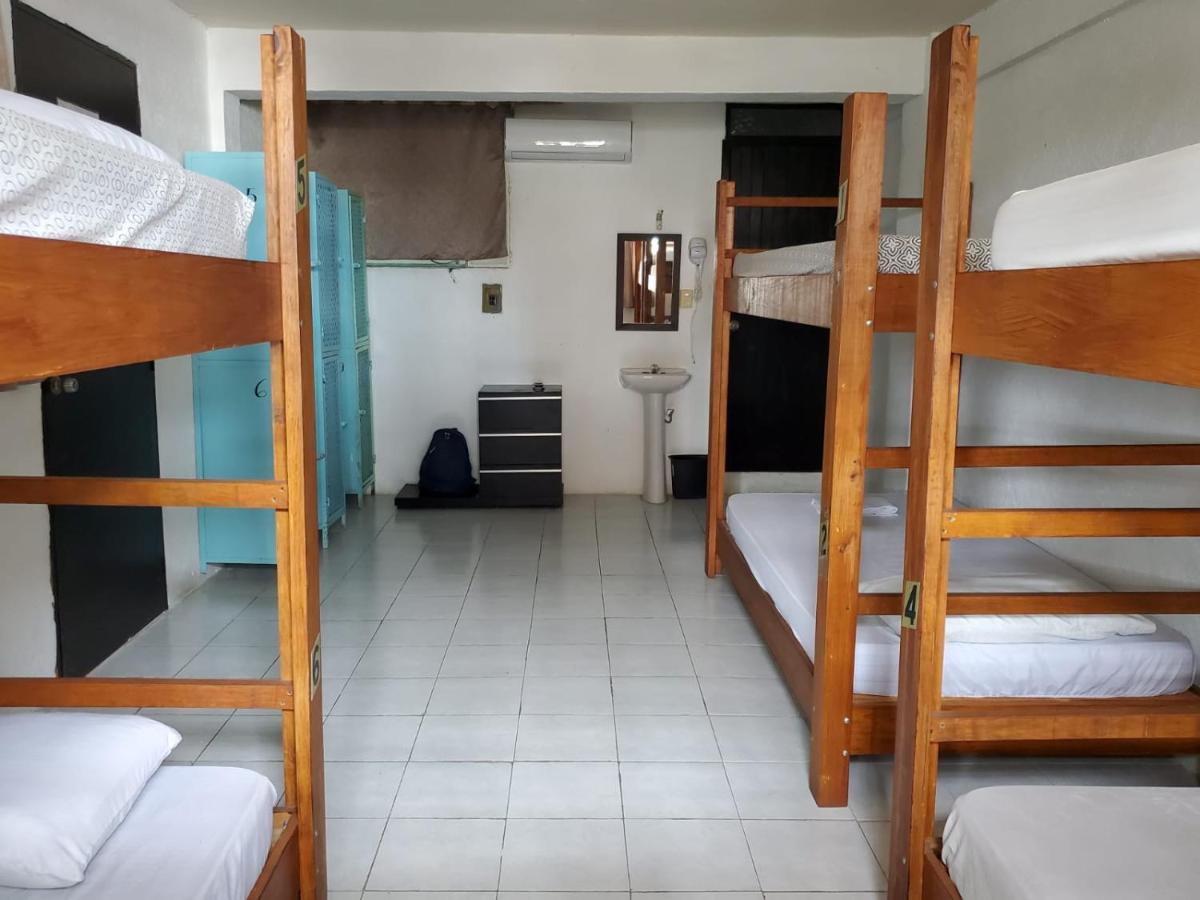 Downtown Hostel Chetumal Bagian luar foto